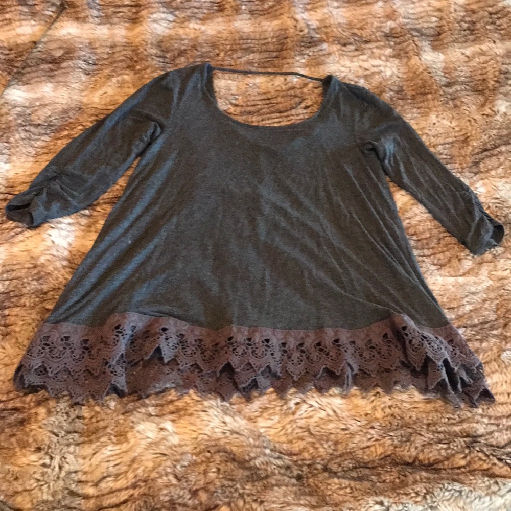 Grey 3/4 sleeve top